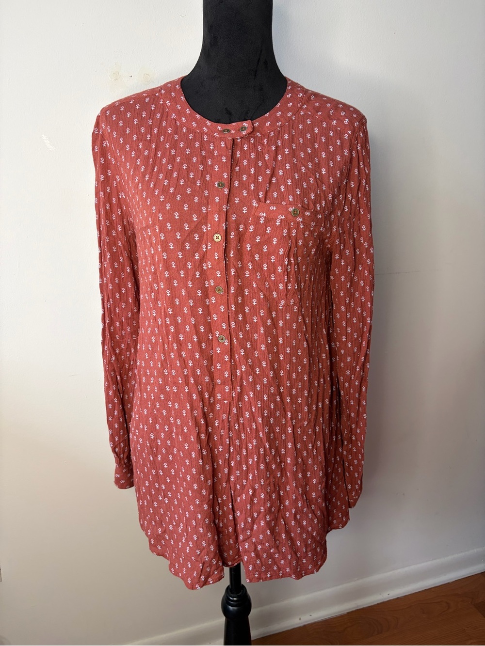 Free People Printed Deep V Hi-Lo Boyfriend Shirt Medium Rust Terracotta